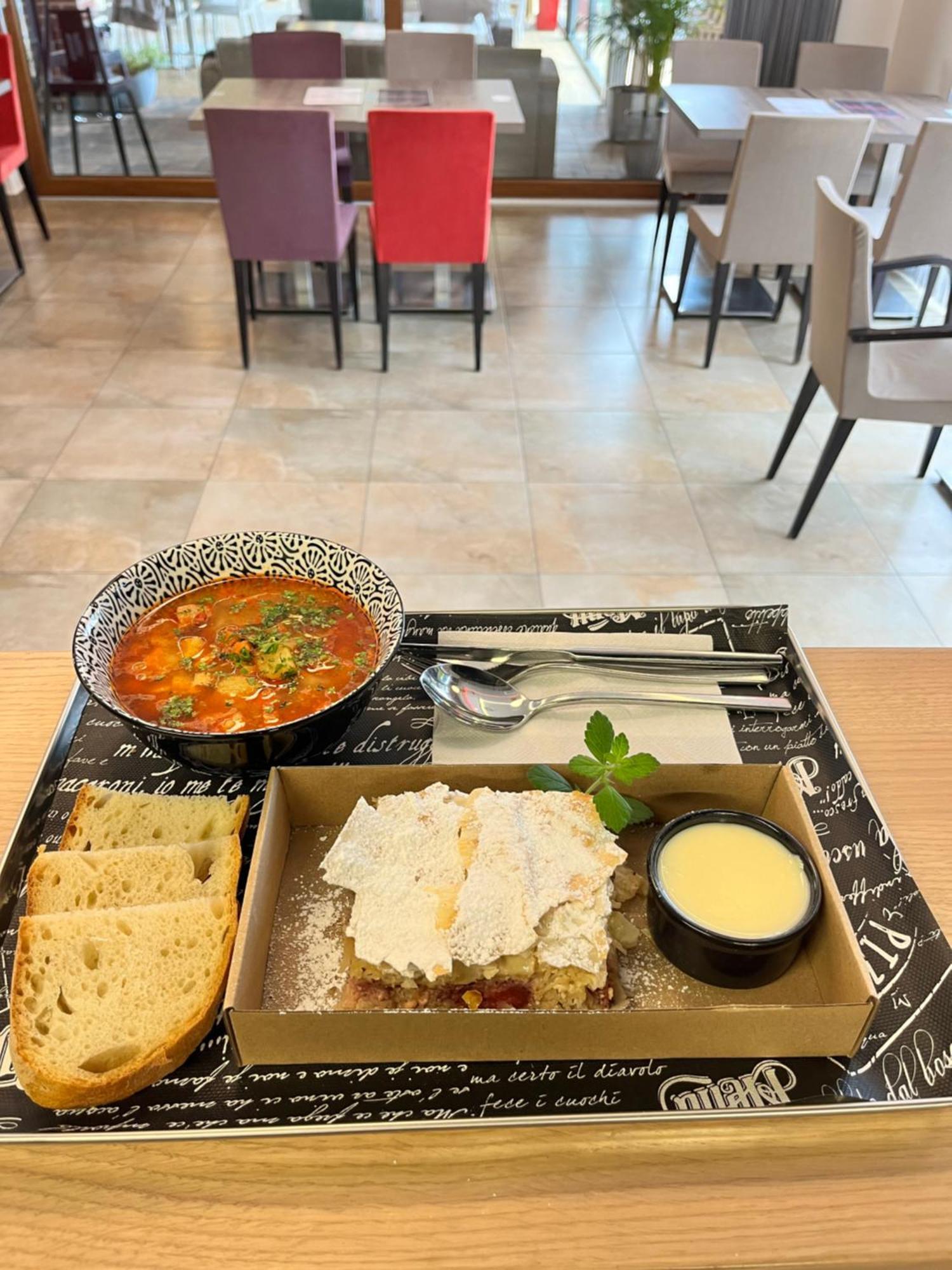 Pipacs Panir & Grill Garden Vendeghaz Ξενοδοχείο Győrújbarát Εξωτερικό φωτογραφία